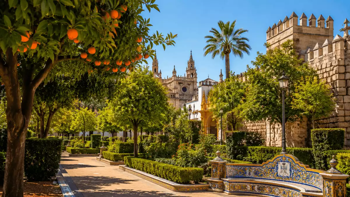 Suites jardines de murillo: guía para viajar a Sevilla en verano